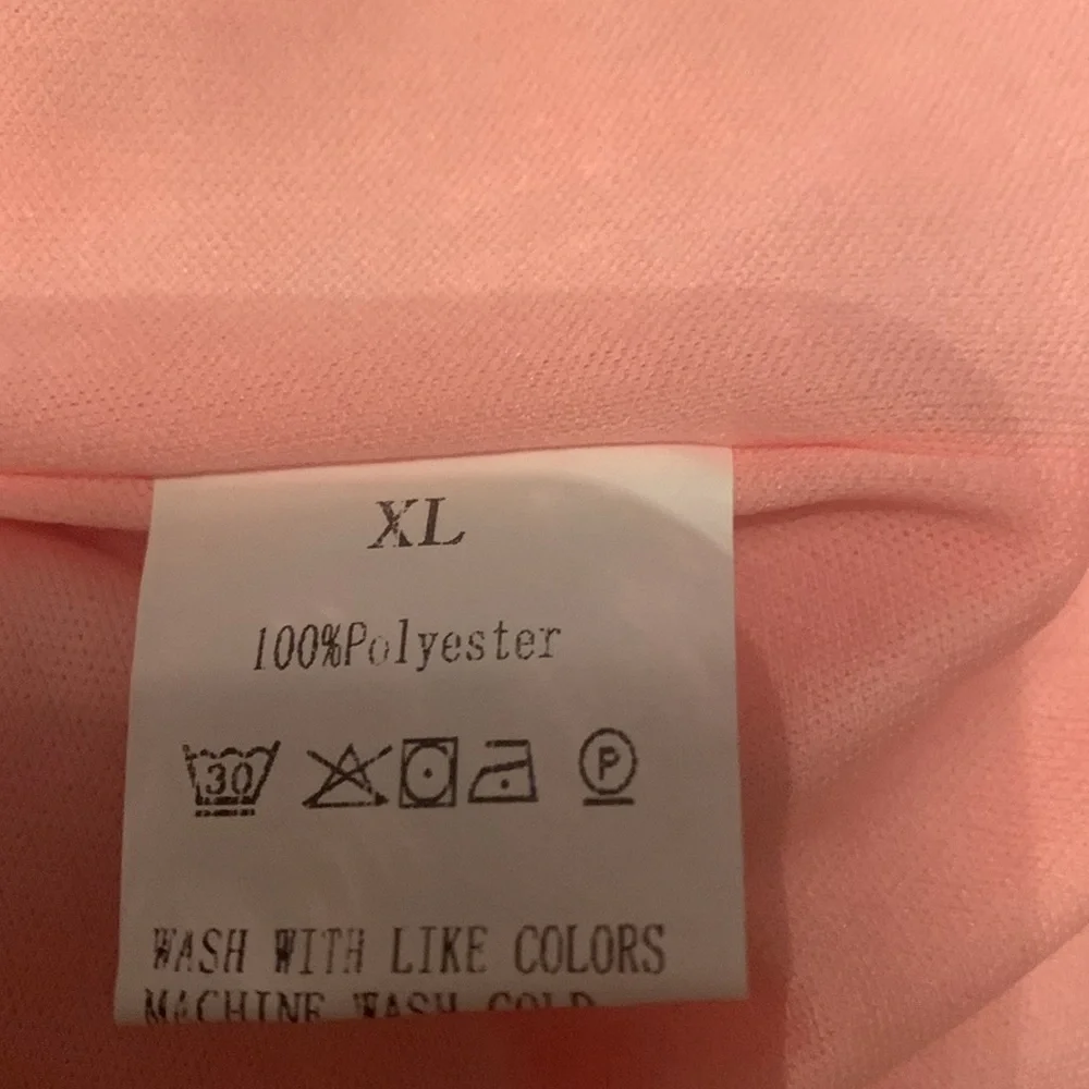 Chic Pink Sequin Sleeveless Top - Picture 2 of 6